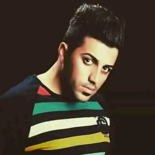 من بچه دهات مه دل دارمه گنده لاتمه